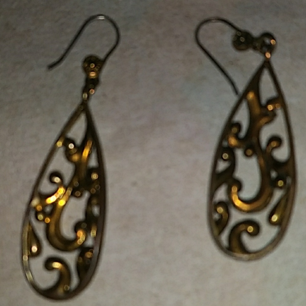 Earrings - Picture 2 of 2